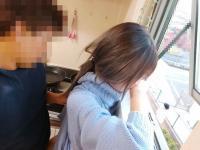 【個撮】旦那が帰宅したが他人棒で**続け玄関で咥えさせ隣人にも見られ絶望の表情のまま中出しされる。